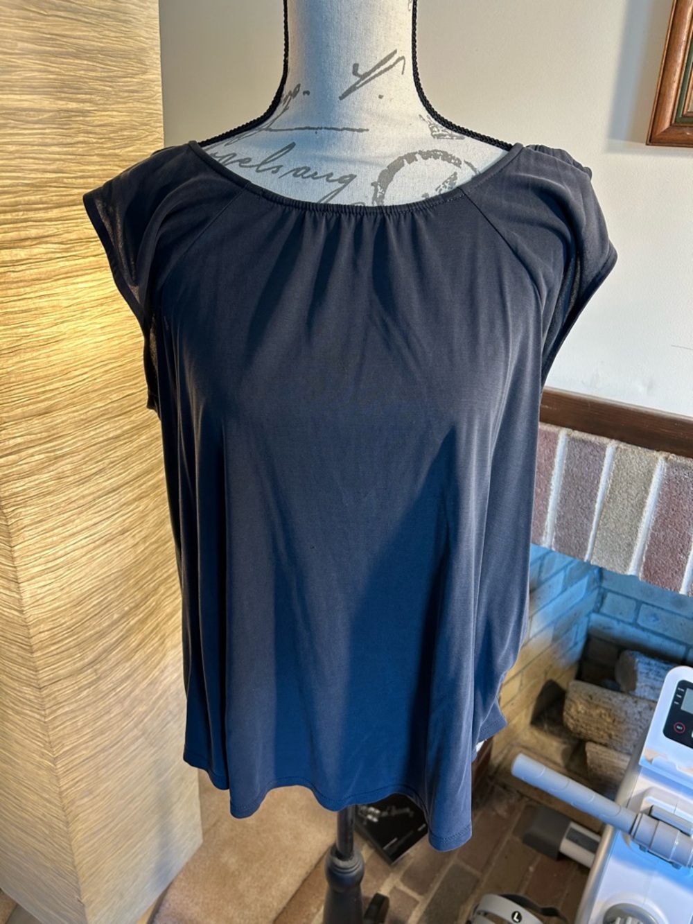 LOFT Women's Scoop Neck Tank Top - Dark Grey